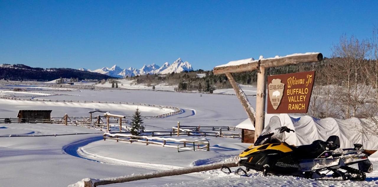 Heart Six Ranch Villa Моран Екстериор снимка