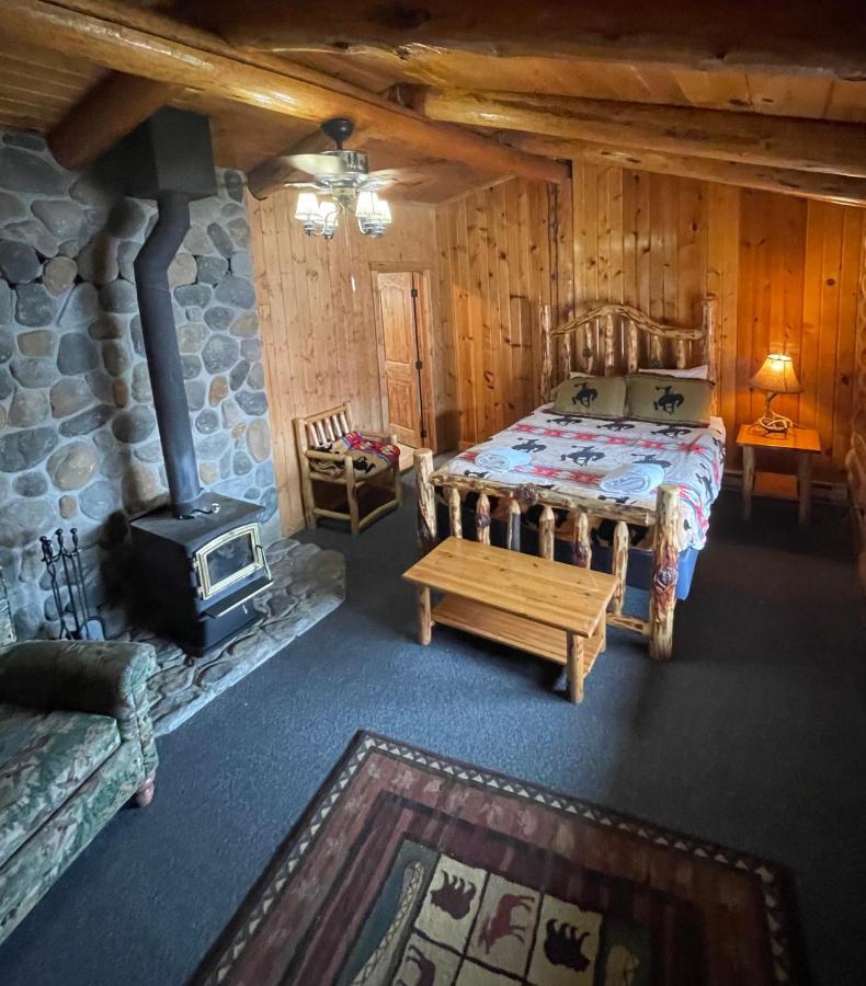 Heart Six Ranch Villa Моран Екстериор снимка