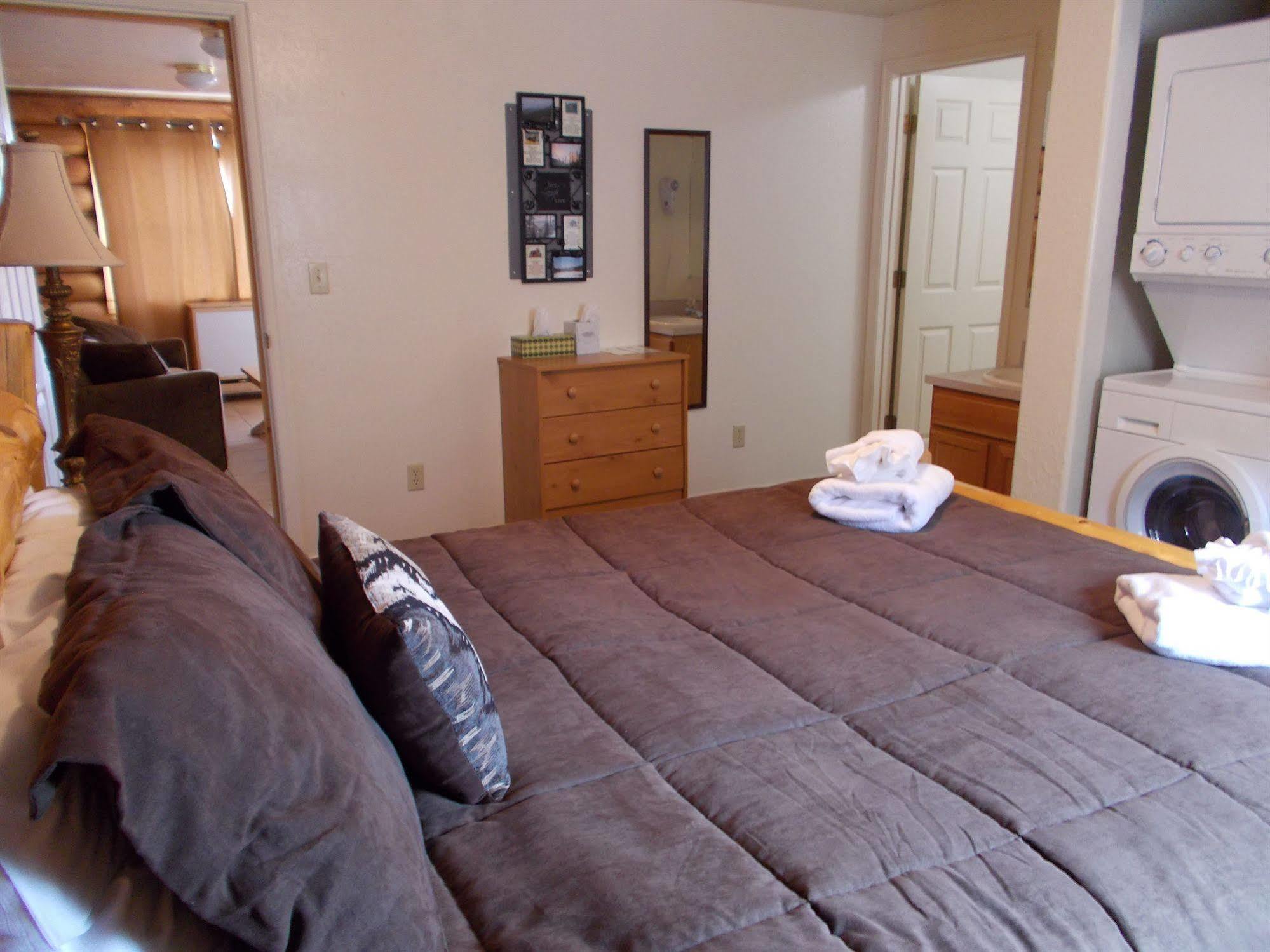 Heart Six Ranch Villa Моран Екстериор снимка